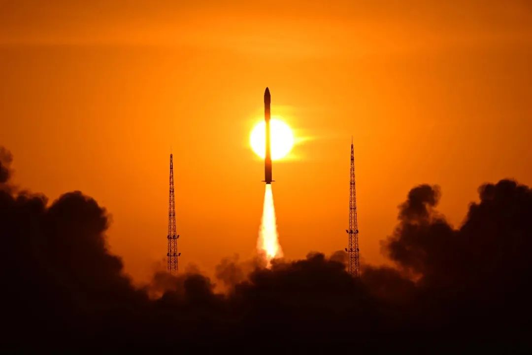 今天,“桐鄉振石号”衛星遨遊天際! 今天,“桐鄉振石号”衛星遨遊天際!